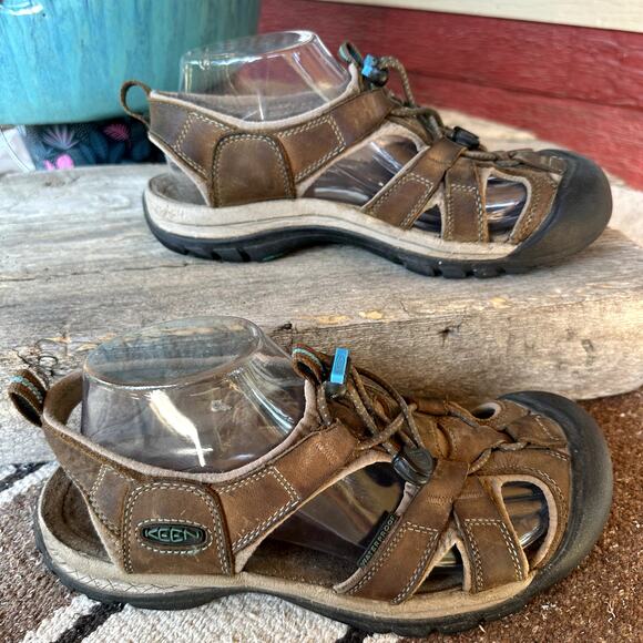 Keen Leather Sandal Water Sport Trail Shoe SZ 9.5 Closed Toe Fishing Boating - Picture 1 of 9